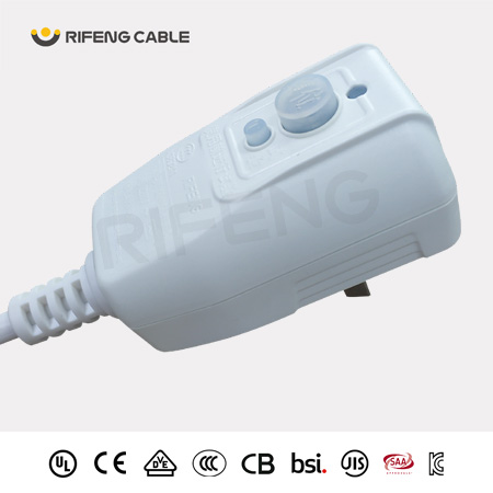 第?代3插(2P+PE)不可拆線漏電保護插頭