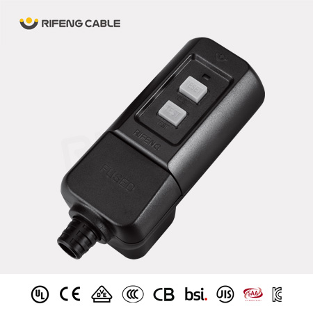 2P插頭式(Plug-in)接地故障漏電保護插頭(?動復(fù)位)